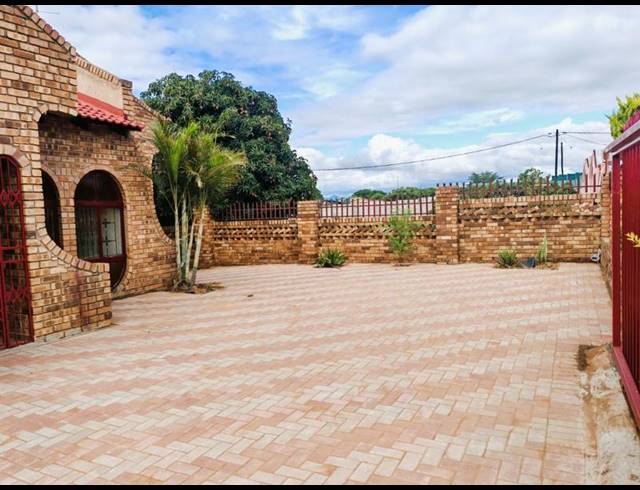 3 BEDROOM PROPERTY TO RENT IN MANKWENG